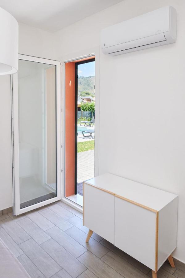 Salinelle Rooms 拉斯卡里 外观 照片